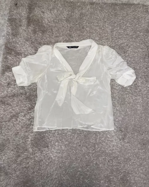 Weiße lockere Bluse