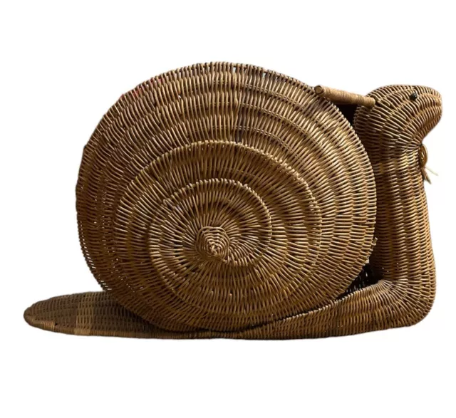 Mid Century Wicker Snail Magazine Rack Basket Woven Boho Natural Vintage MCM