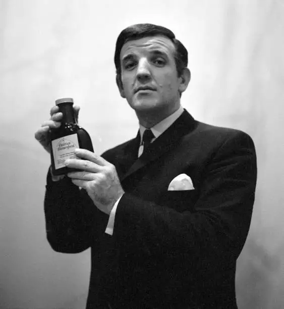 Radio DJ Alan Freeman holding a bottle of Mersey water 1964 Old Photo