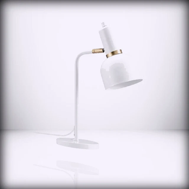 Globe Electric ! 52944 18´´ Desk Lamp, Matte White, Matte Brass Accents, W Harpe