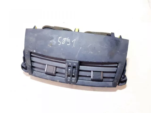 FOR Toyota RAV-4 Moldura protectora de la rejilla de ventilación ES1041335-51