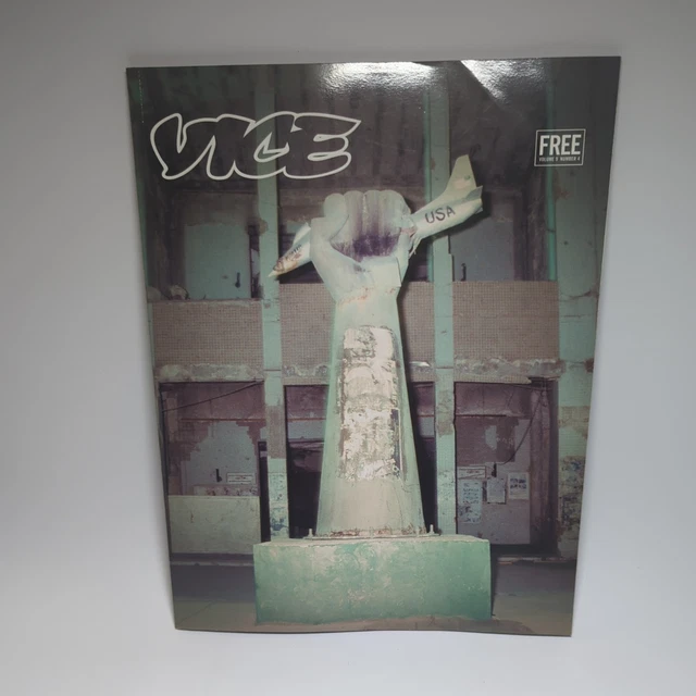 VICE MAGAZINE VOL 9 No 1 - Riot Games with Terry Richardson on