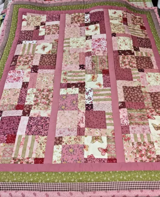 Crib Quilt - Butterflyies - 36 x 44 - Homemade