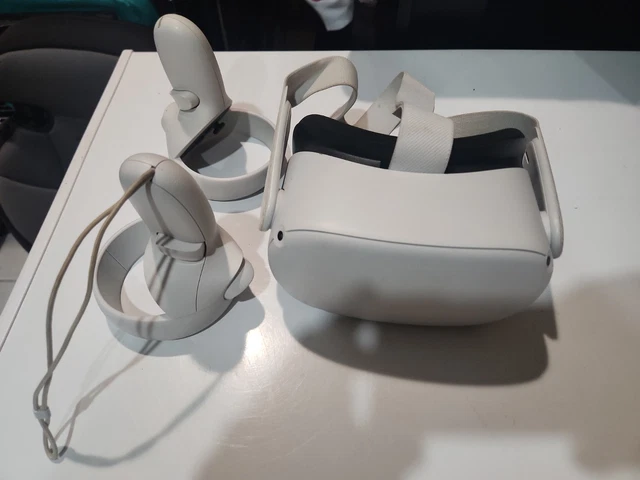 META OCULUS QUEST 2 256GB Standalone VR Headset - White $183.12