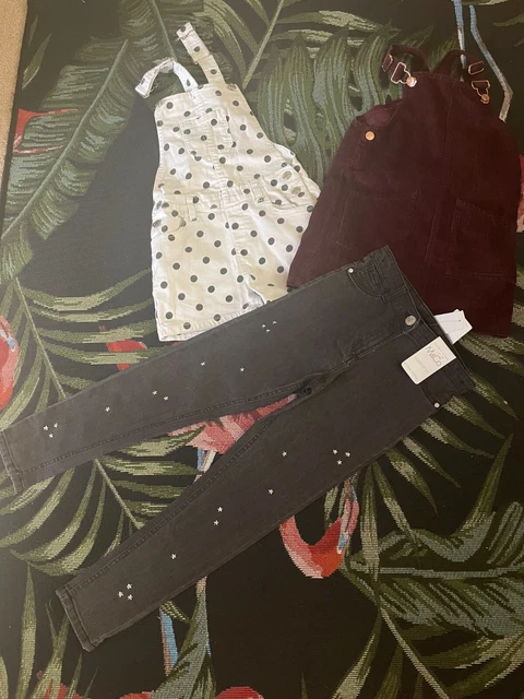 Girls clothes bundle 7-8 years (dungarees, jeans)