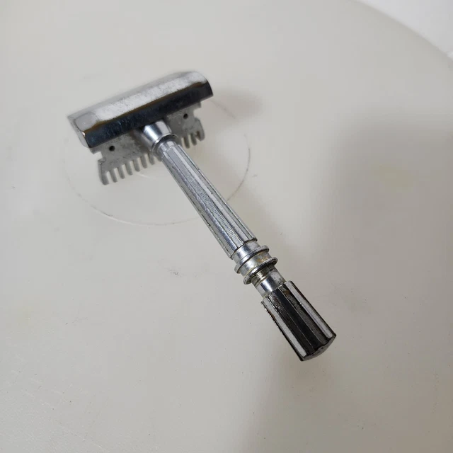1930s Era Gem Micromatic Open Comb Single Edge Razor, NICE VALUE
