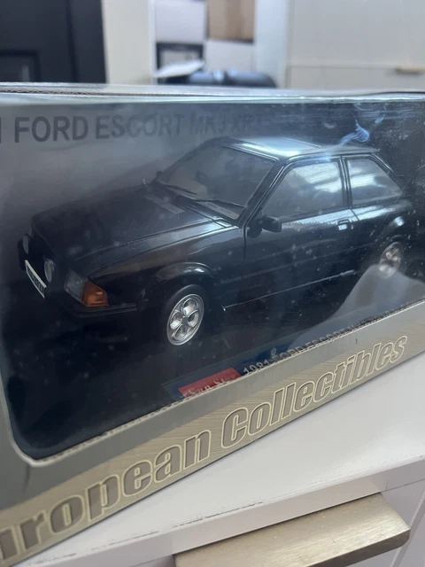 Sunstar - 1:18 - Ford Escort RS Turbo - de 1984