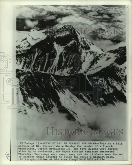 1974 Press Photo Mount Everest Where French Expedition Team Was Killed