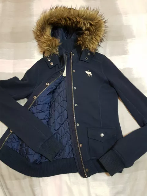 Giacca con cappuccio donna Abercrombie & Fitch pelliccia colore navy taglia S in perfette condizioni