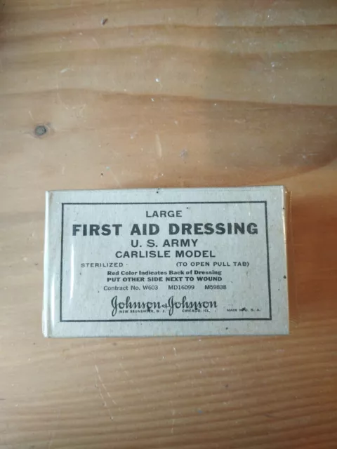 Rare Us Ww2 Large First Aid Dressing Johnson & Johnson Original - Med Dpt