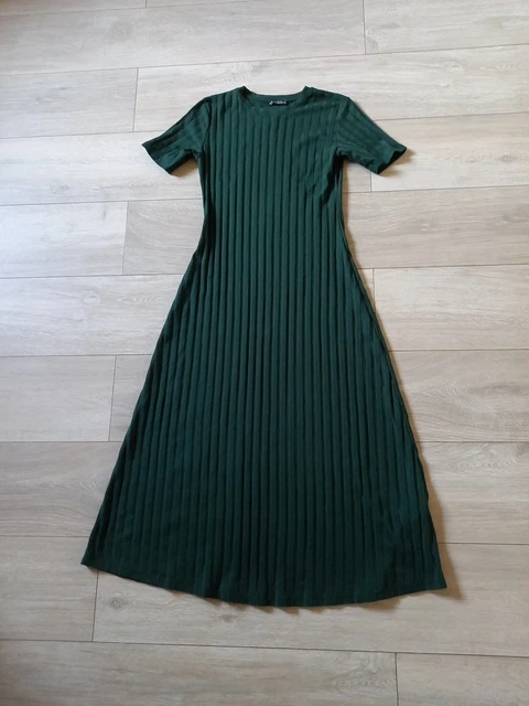 green emerald velvet dress ZARA, Textured green long dress. TS  Hibuy market