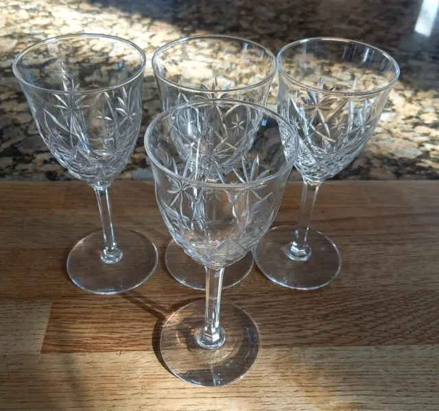 Cut Glass Crystal Wine Glasses - Set of 4 Pretty Design Beautiful Dainty Vintage