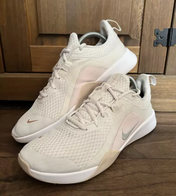 Nike foundation tr2 best sale