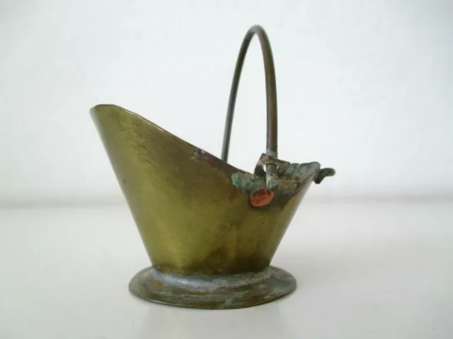 Dollhouse Brass Coal Shuttle Ash Bucket Metal Fireplace Accessory Vtg Toy AZ47