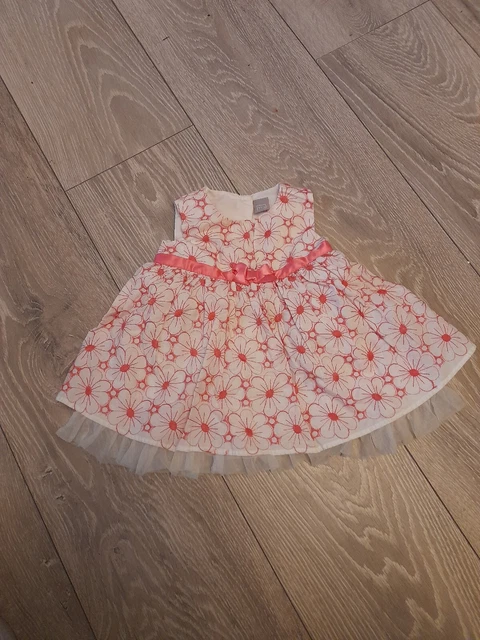 Baby girls Pink Embroidered Floral Party Dress Tu Age 0-3 Months