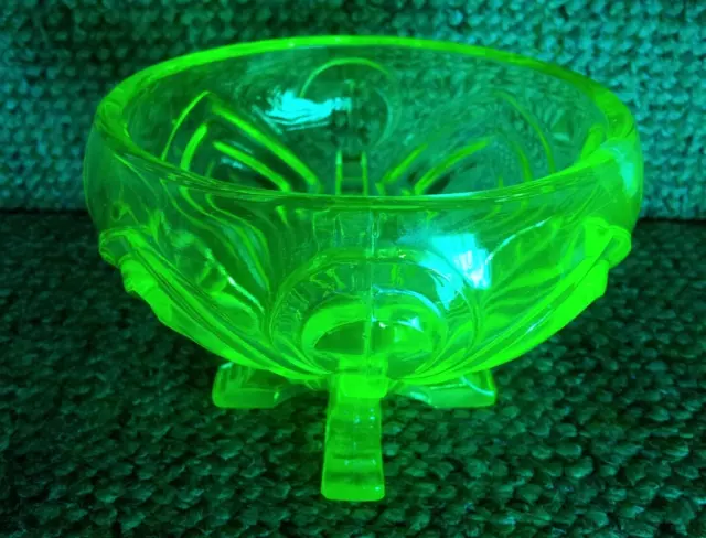 Vintage Art Deco Green Vaseline/Uranium Glass Footed Candy Bowl/Dish