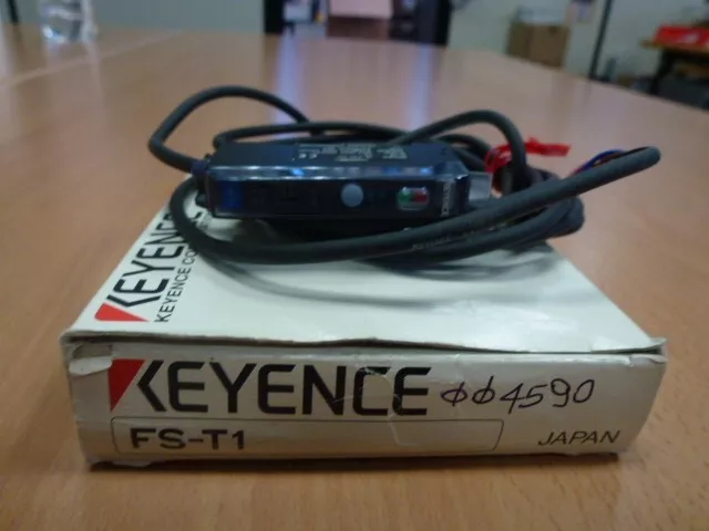 KEYENCE FS-T1 photoelectric sensor 12/24VDC out 40V 100mA (51-D-1)