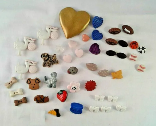 Buttons Mixed Lot of 40+ Assorted Risen Plastic Sewing Craft Scrapbooking
