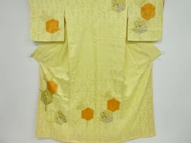 81246# Japanese Kimono / Antique Kimono / Embroidery / Kikko With Floral Plants
