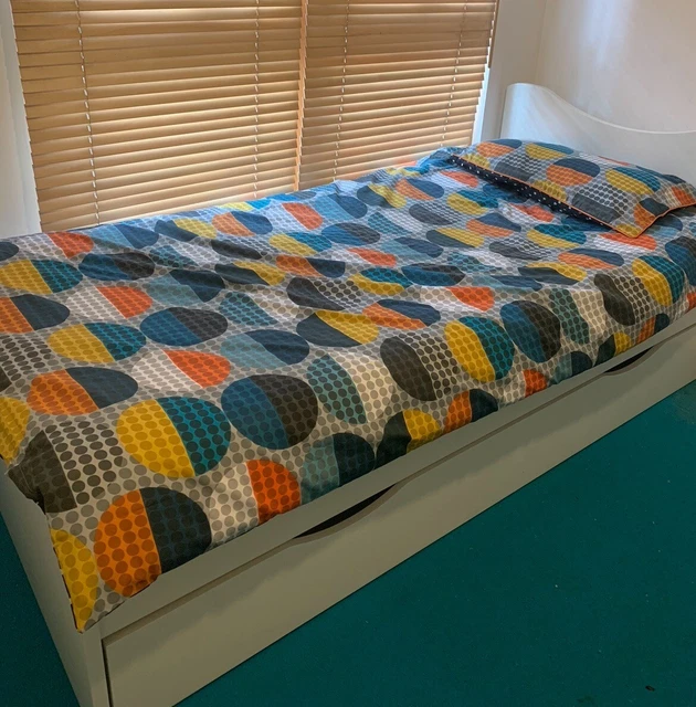 IKEA SINGLE BED Frame. Pull Out Second Single Mattress Space £100.00