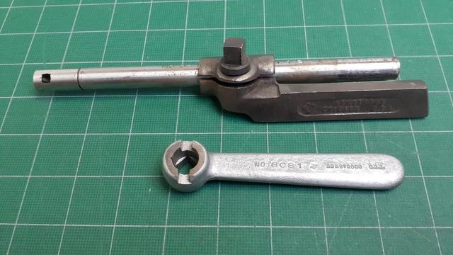 Armstrong No. 7  Boring Bar Tool holder + Boring Bar & wrench New Old Stock USA