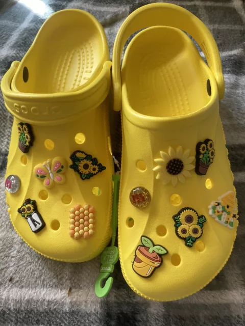 Crocs Yellow Size 10 spring Flowers And Insects New