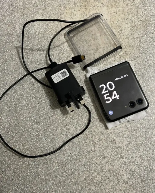 Motorola razr 40 ultra - 256GB - Infinite Black (Unlocked) (Dual SIM)