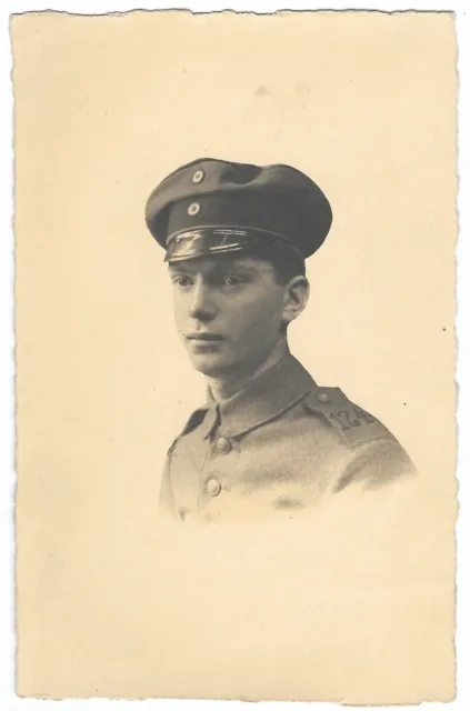Foto-AK Portrait 10. Lothringische Infanterie-Regiment 174 Schulterstücke IR 174