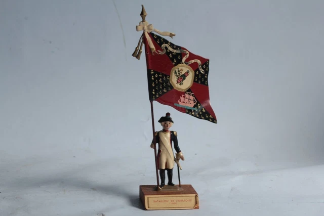 porte-drapeau des Voltigeurs de la Jeune Garde