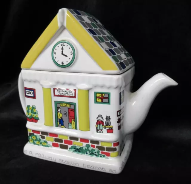 English Life Teapots By Wade Station Teapot Barry Smith Design Primrose Junction