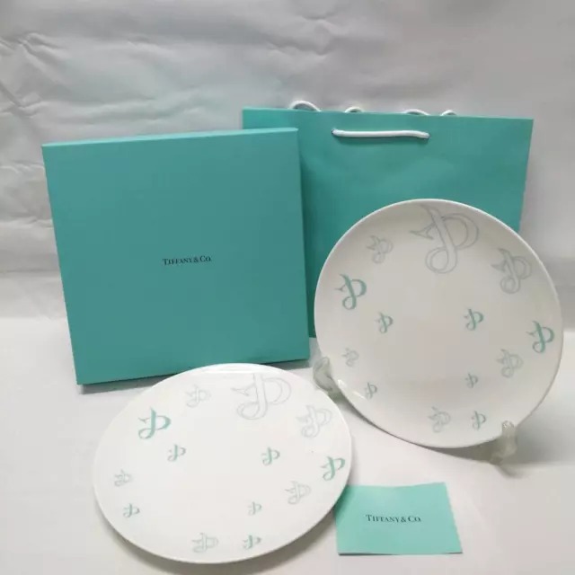 Tiffany & Co set of 2 plate round shape white color authentic with box paper bag