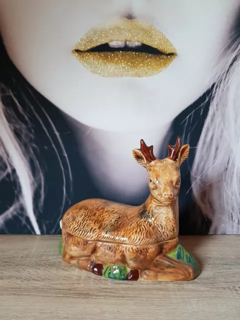 Vends ancienne terrine zoomorphe en céramique M Caugant : lapin