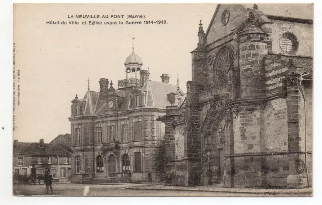 LA NEUVILLE AU PONT - Marne - CPA 51 - Place de l' Hotel de ville et l' église