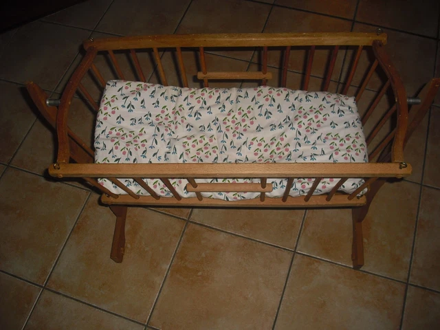 ANCIEN PETIT LIT à BASCULE berceau régional BOIS massif EUR 50,00