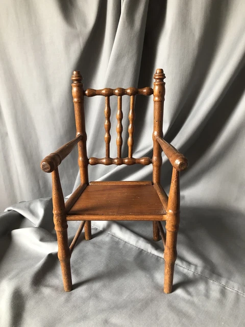 Ancienne Chaise De Poupée En Porcelaine Franz - Vintage Allemand Pour Collection