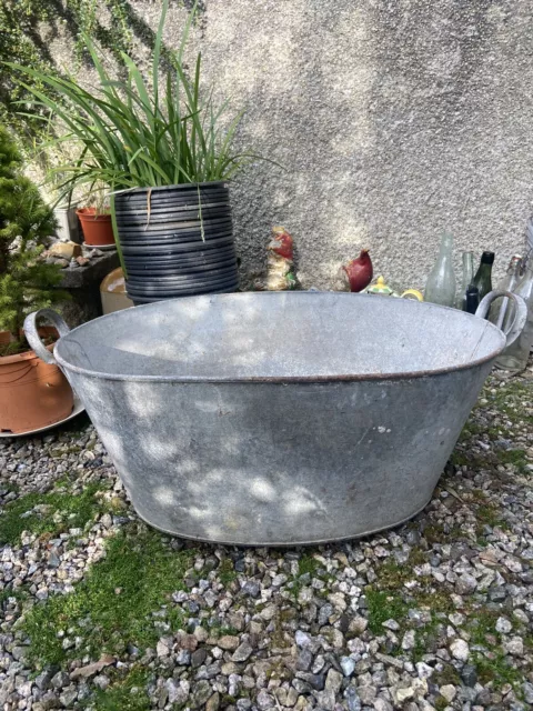 Vintage Galvanised Tin Bath Ideal Planter.