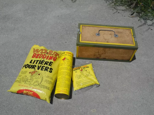 VINTAGE OBERLIN CANTEEN Bait Box With All The Extras To Raise Worms $28.00  - PicClick