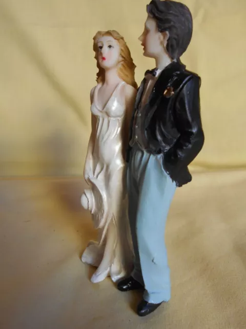 Figurine Couple De Mariés En Résine 3