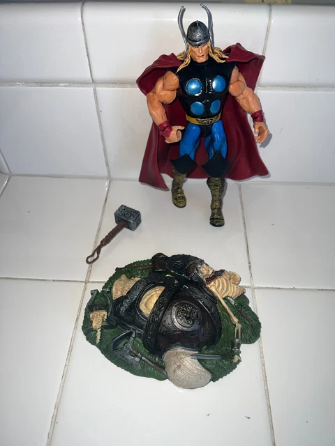 Thor Marvel Legends ToyBiz Series 3 Stand and Hammer Included 2002 Thor Marvel Legends ToyBiz Series 3 Stand and Hammer Included 2002