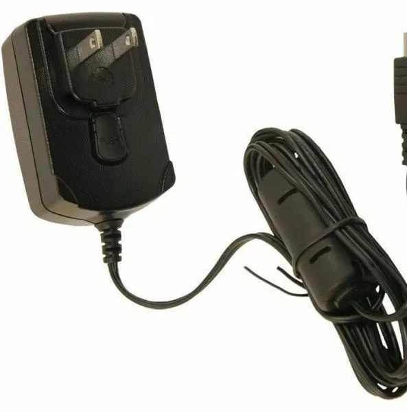 Used- Garmin DC40 wall charger- NO CLIP