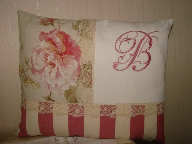 Coussin Schmoutz, toile de Jouy rose