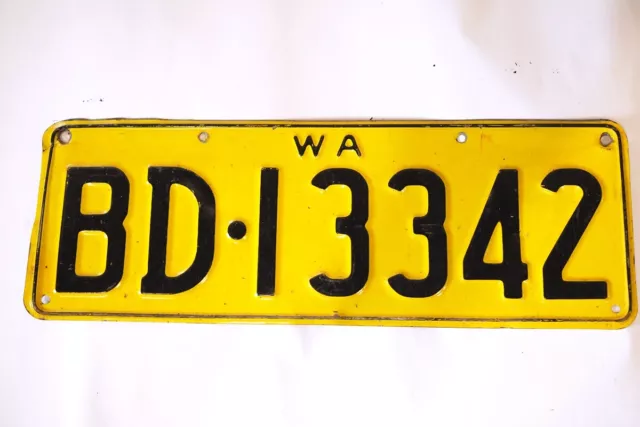 WA	Small Dot Yellow #BD-13342 ~ Vintage Collectable NUMBER License PLATE