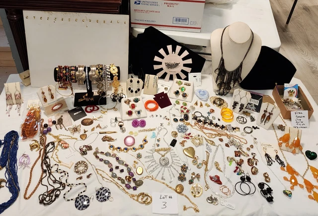 Huge Lot Vtg Jewelry Old Stock Rhinestones brooch Few Signed + Modern Fashion #3