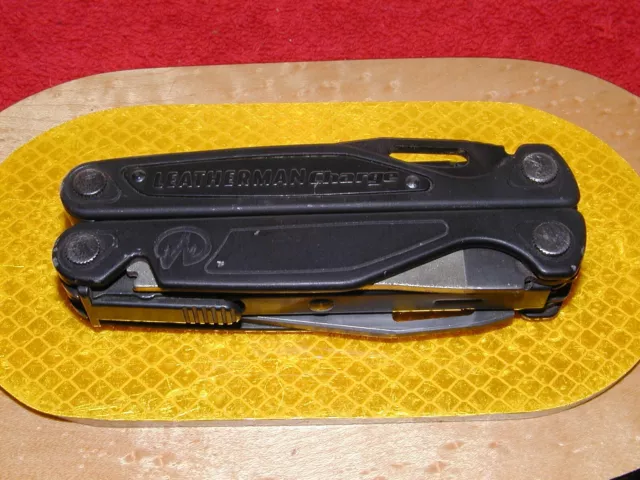 Leatherman Charge  Multi-Tool Excellent Condition And Clean 154Cm Blade Gut Hook