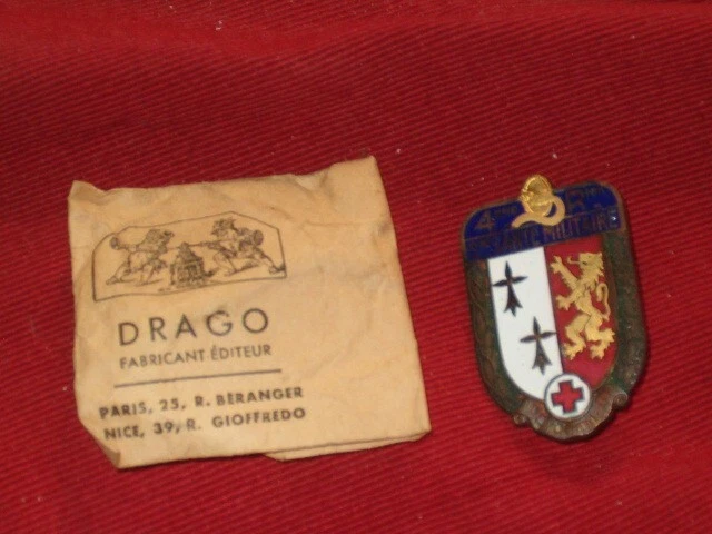 ANCIEN INSIGNE MILITAIRE RF de casque Adrian ww1 ww2 EUR 14,00