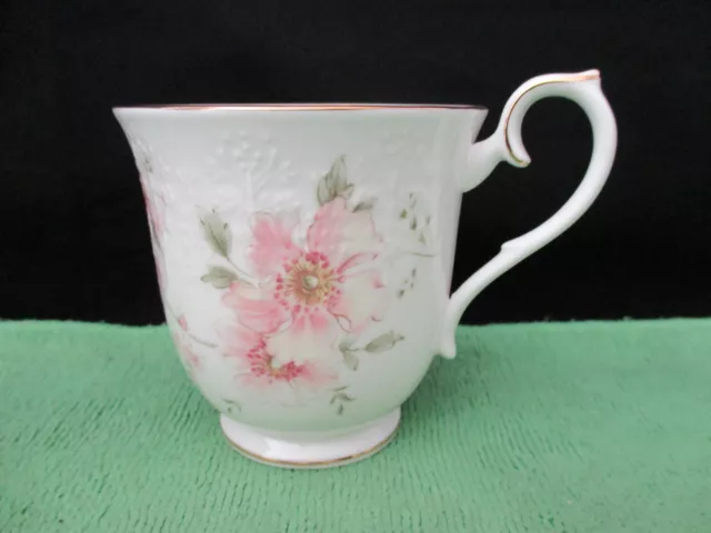 Royal Albert. For All Seasons. Breath Of Spring. Tea Cup. Made In England. 1984