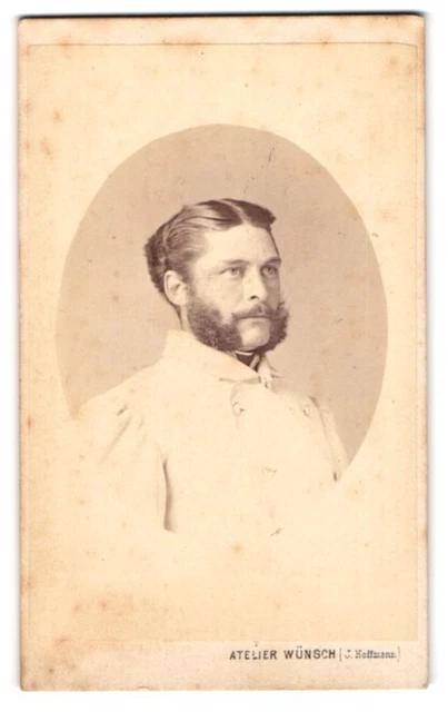 Fotografie Atelier Wünsch, Wien, Portrait K. K. Soldat in Uniform mit Backenbar