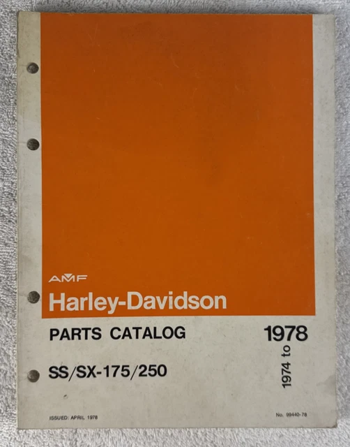Harley Davidson Aermacchi SX-175 starts first kick Harley Davidson Aermacchi SX-175 starts first kick