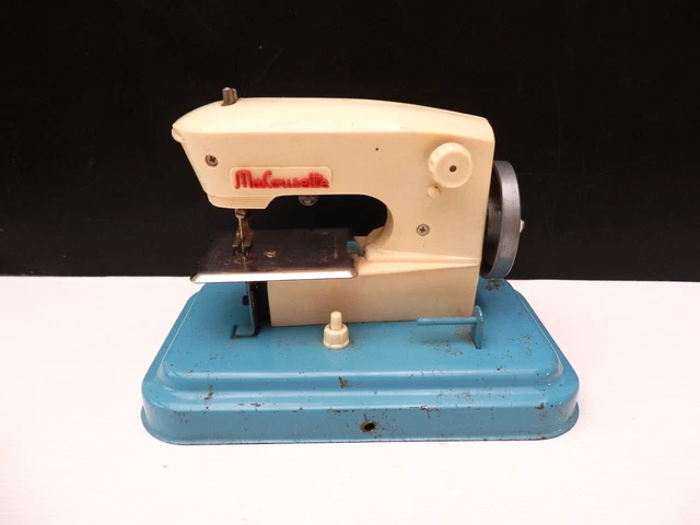 Ancienne machine a coudre jouet enfant ** MG ** 1950/1960