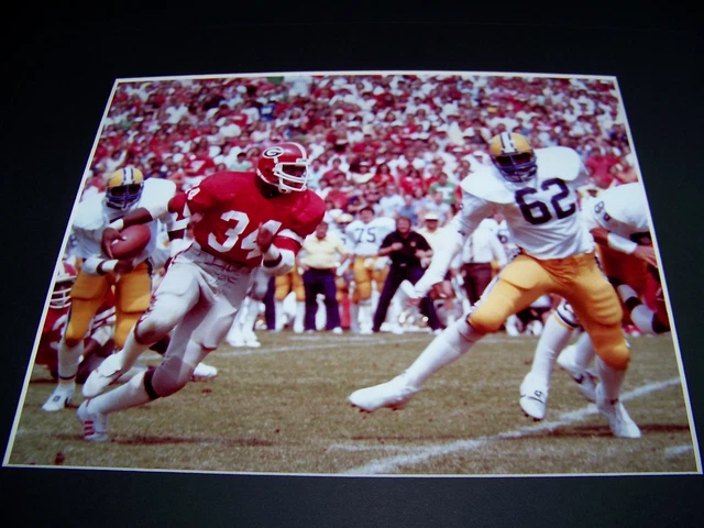 Georgia Bulldogs Football Herschel Walker 1982 Sweep Photo vs. Cal in matte UGA